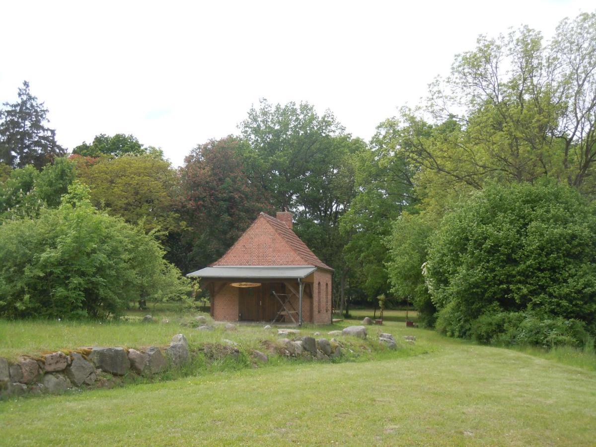 Schmiede Der Wasserburg Liepen Gielow 외부 사진